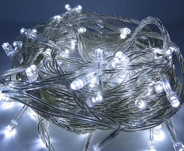 CORDÃO 100 LEDS FIXOS FIO TRANSP.